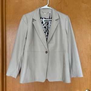 CHICOS Faux Leather Blazer Single Button Ivory Wheat Size 0.5 NWT